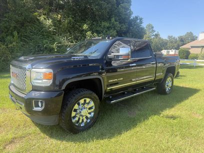 Used 2017 GMC Sierra 2500 Denali w/ Duramax Plus Package