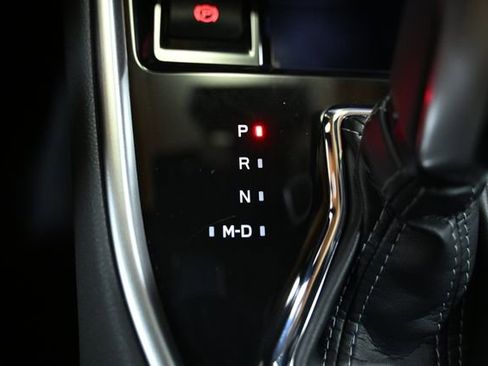 Used 2025 Subaru Outback Touring XT w/ Popular Package #2 image 30