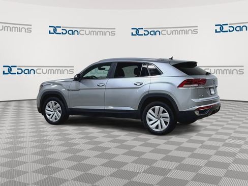 Used 2020 Volkswagen Atlas Cross Sport SE w/ Towing Package AWD/4WD image 6