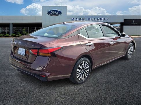 Used 2025 Nissan Altima 2.5 SV image 5