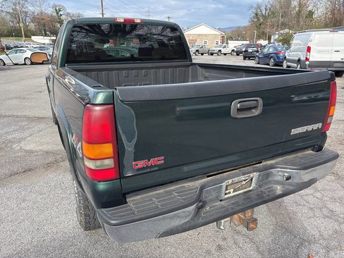 Used 2003 GMC Sierra 2500 SLE w/ Skid Plate Package image 17