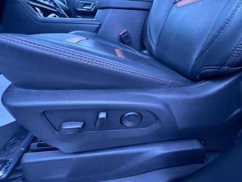 Used 2024 GMC Sierra 2500 AT4 w/ AT4 Preferred Package image 13