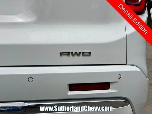 Used 2023 GMC Acadia Denali AWD/4WD image 12