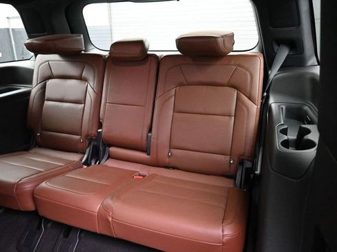 Used 2025 Lincoln Navigator Reserve AWD/4WD image 19