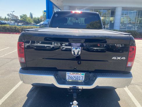 Used 2014 RAM 2500 Tradesman w/ Chrome Appearance Group AWD/4WD image 5