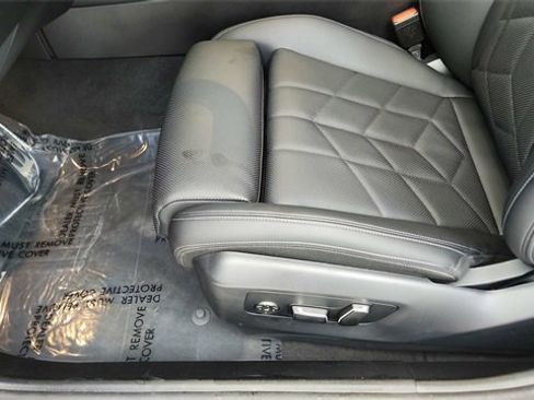 Used 2025 BMW i5 eDrive40i w/ M Sport Package image 34