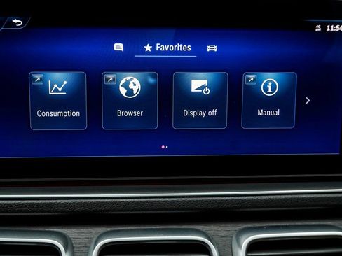 Used 2024 Mercedes-Benz GLS 580 4MATIC image 29