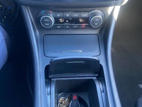 Used 2015 Mercedes-Benz CLA 250 image 5