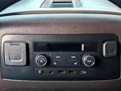 Used 2018 GMC Yukon XL Denali w/ Denali Ultimate Package image 21