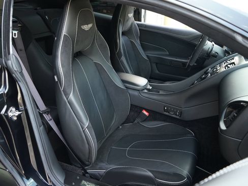 Used 2015 Aston Martin Vanquish Coupe RWD image 13