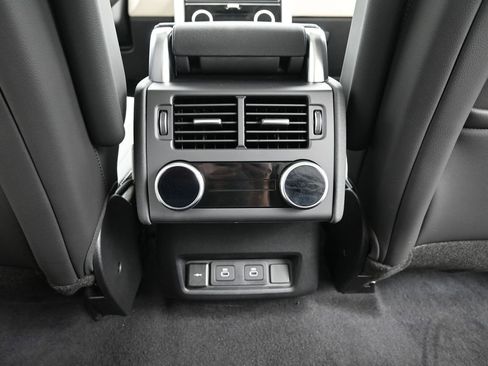 New 2026 Land Rover Discovery S AWD/4WD image 18