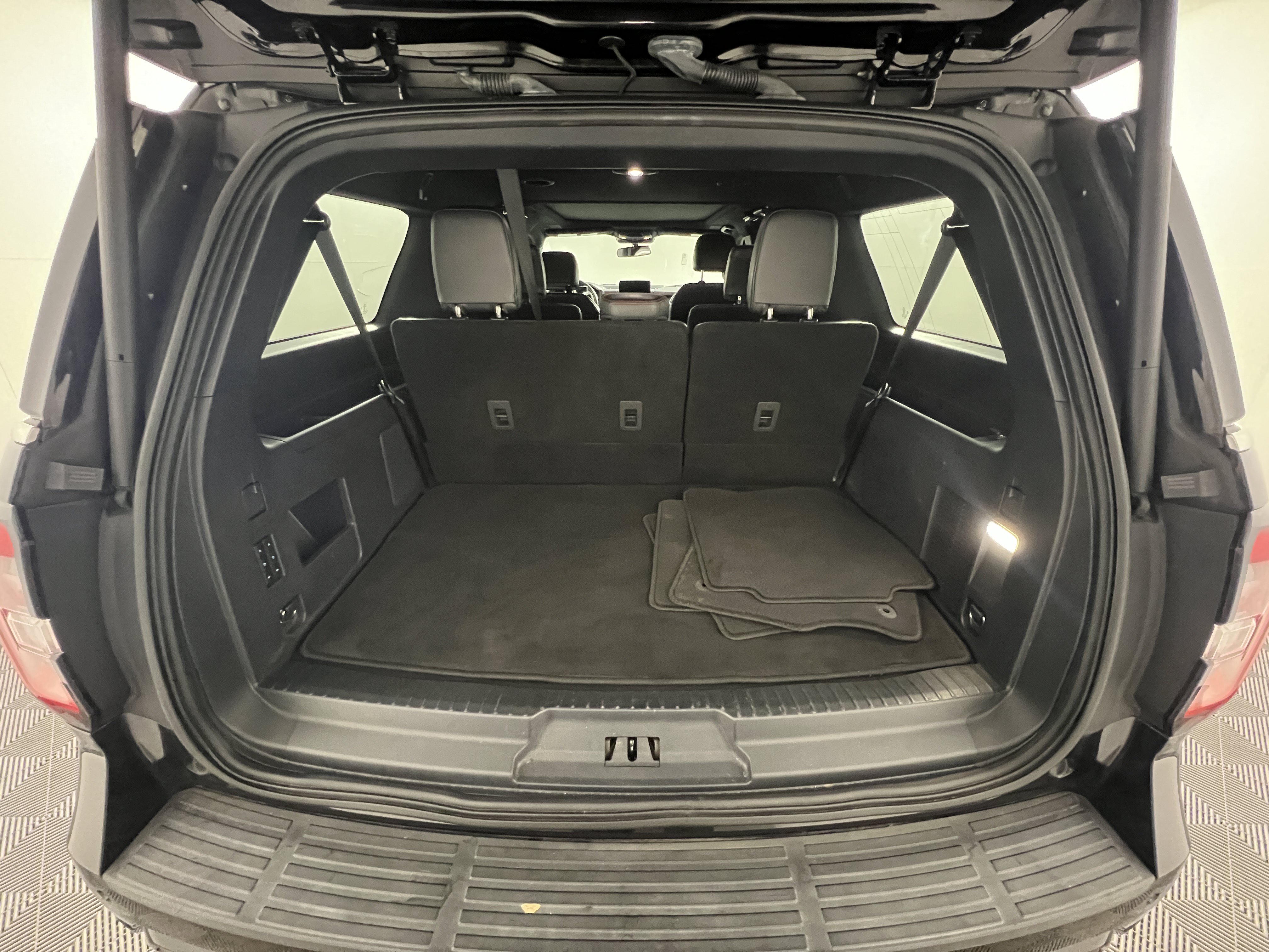 Used 2022 Ford Expedition Max Limited AWD/4WD image 19