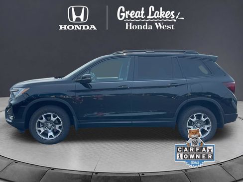 Used 2023 Honda Passport TrailSport image 2