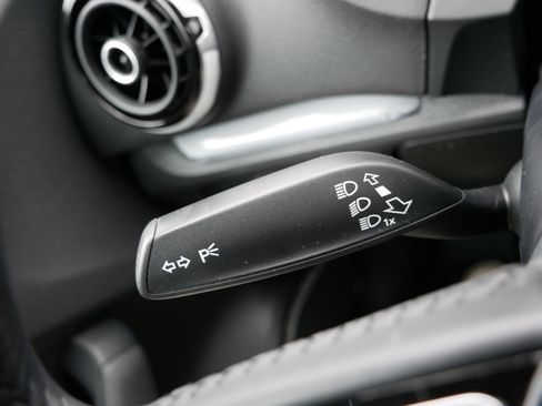 Used 2016 Audi A3 e-tron Premium Plus w/ Premium Plus Package FWD image 30