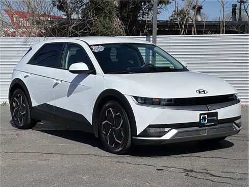 Used 2024 Hyundai Ioniq 5 SEL image 8