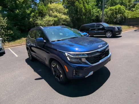 Used 2024 Kia Seltos SX w/ SX Sunroof Package AWD/4WD image 1
