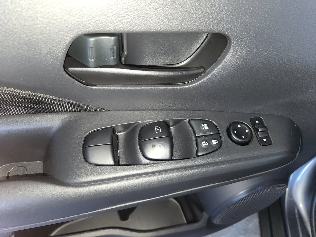 Used 2025 Nissan Kicks Play S FWD image 29