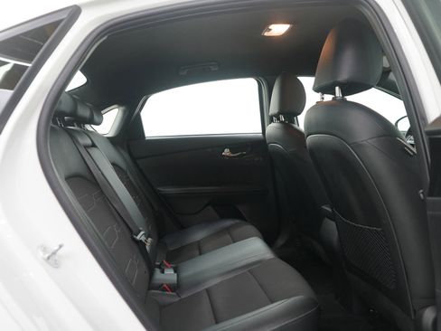 Used 2024 Kia Forte GT-Line image 14