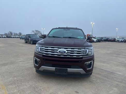 Used 2021 Ford Expedition Limited image 4