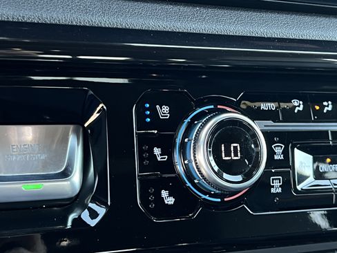 Used 2024 GMC Sierra 2500 AT4 w/ AT4 Premium Plus Package image 26