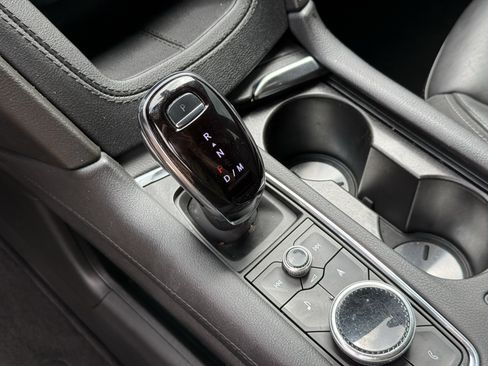 Used 2023 Cadillac XT6 Premium Luxury FWD image 24