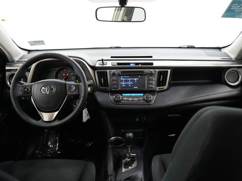 Used 2015 Toyota RAV4 XLE AWD/4WD image 13
