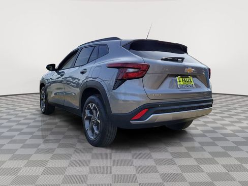 New 2026 Chevrolet Trax LT w/ Driver Confidence Package image 4