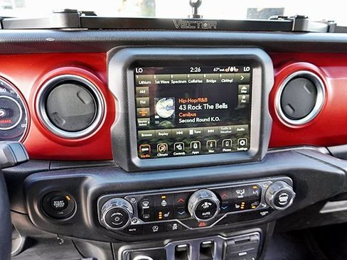 Certified 2022 Jeep Wrangler Rubicon w/ Steel Bumper Group image 25