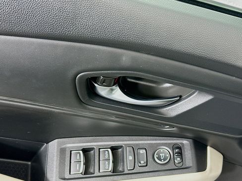 Used 2023 Honda Accord EX image 15