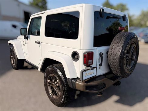 Used 2016 Jeep Wrangler Sahara AWD/4WD image 5