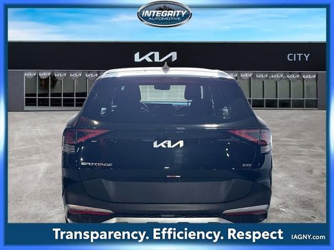 Certified 2024 Kia Sportage LX image 6