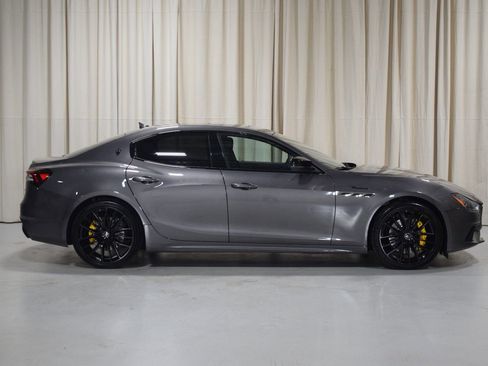 Used 2023 Maserati Ghibli Modena Q4 AWD/4WD image 16