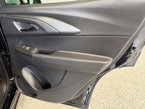 Used 2024 Chevrolet TrailBlazer LS w/ LS Convenience Package image 23