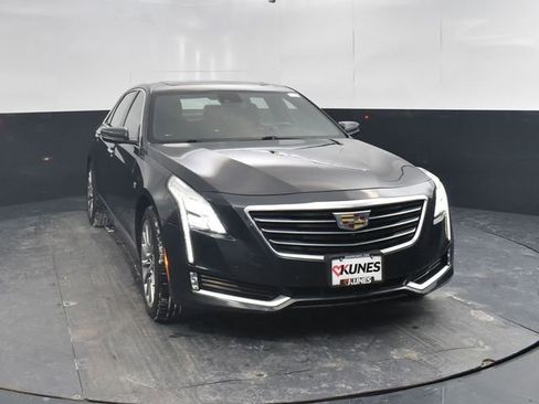 Used 2018 Cadillac CT6 Luxury AWD/4WD image 2
