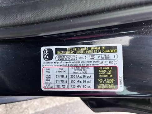 Used 2018 MAZDA MAZDA3 Grand Touring image 12