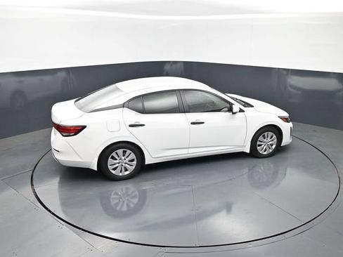 Used 2025 Nissan Sentra S FWD image 21