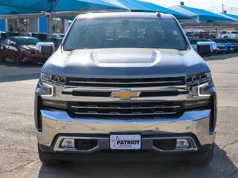 Used 2022 Chevrolet Silverado 1500 LTZ w/ LTZ Convenience Package II RWD image 2