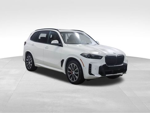 New 2026 BMW X5 xDrive40i w/ M Sport Package image 7