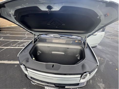 Used 2022 Rivian R1T Adventure image 27