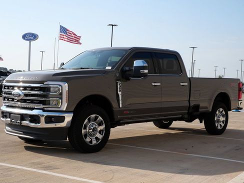 New 2026 Ford F350 King Ranch w/ Chrome Package AWD/4WD image 7