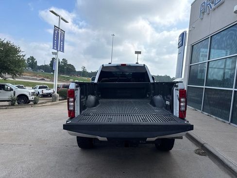 Used 2022 Ford F250 XLT AWD/4WD image 7
