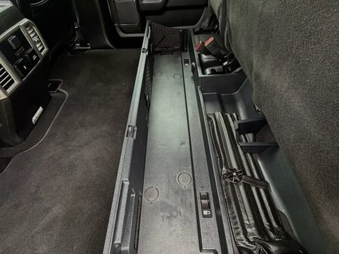 Used 2020 Ford F350 Platinum w/ Snow Plow Prep Package AWD/4WD image 76