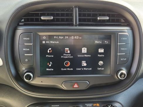Used 2025 Kia Soul S FWD image 23