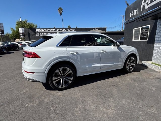 Used 2019 Audi Q8 Premium Plus w/ Premium Plus AWD/4WD image 28