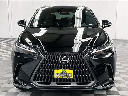 Used 2024 Lexus NX 250 FWD w/ Towing Package (2000 Lbs) image 4