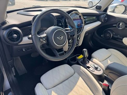 Certified 2024 MINI Cooper SE image 8