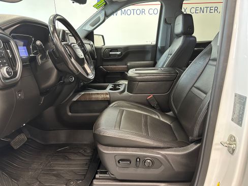 Used 2019 GMC Sierra 1500 Denali w/ Denali Ultimate Package AWD/4WD image 11