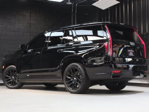 Used 2024 Cadillac Escalade Sport w/ LPO, ONYX Package AWD/4WD image 9
