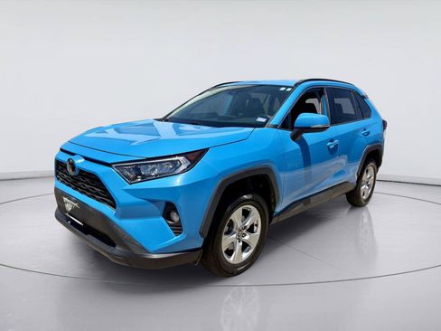 Used 2021 Toyota RAV4 XLE AWD/4WD image 9