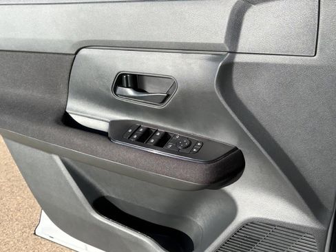 New 2026 Nissan Kicks S image 16